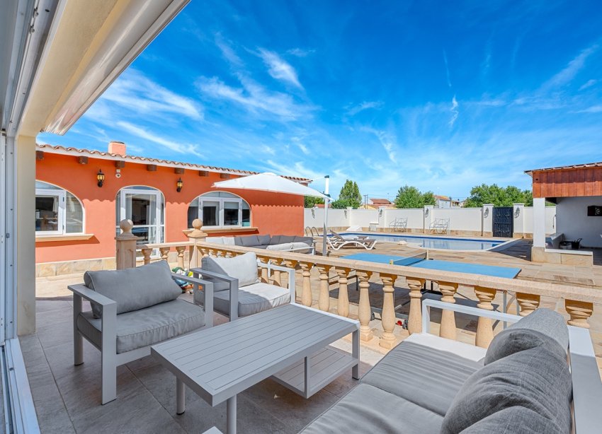 Resale - Estate / Farm / Plot - Almoradí - Las Heredades