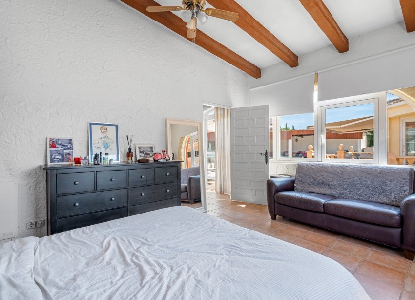 Resale - Estate / Farm / Plot - Almoradí - Las Heredades