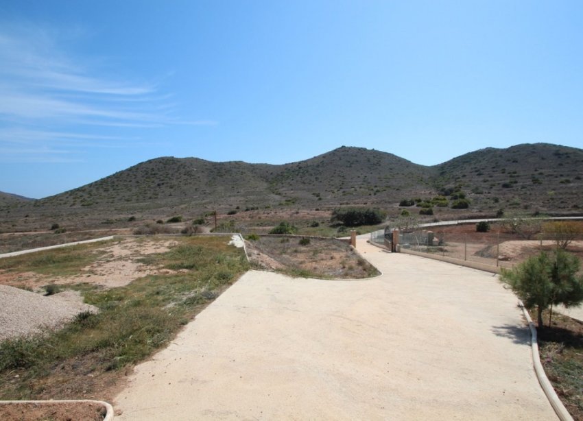 Resale - Estate / Farm / Plot - Cartagena - La Manga del Mar Menor