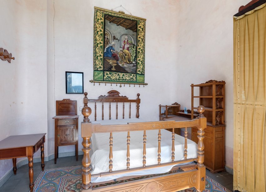 Resale - Estate / Farm / Plot - Orihuela