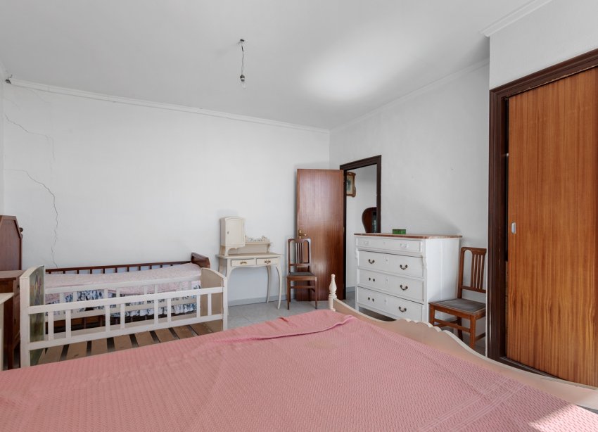 Resale - Estate / Farm / Plot - Orihuela