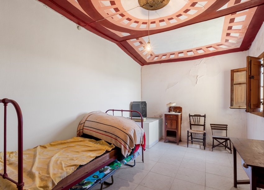 Resale - Estate / Farm / Plot - Orihuela