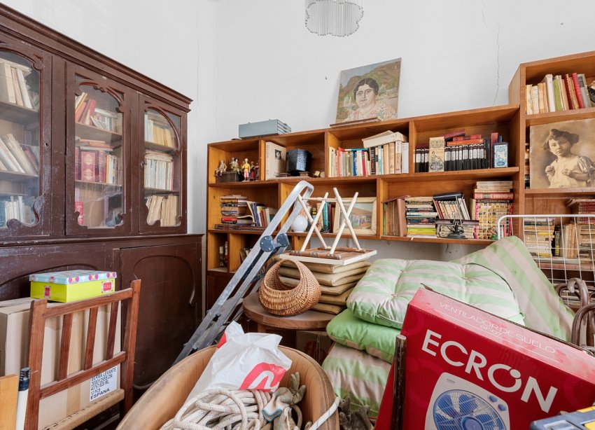 Resale - Estate / Farm / Plot - Orihuela