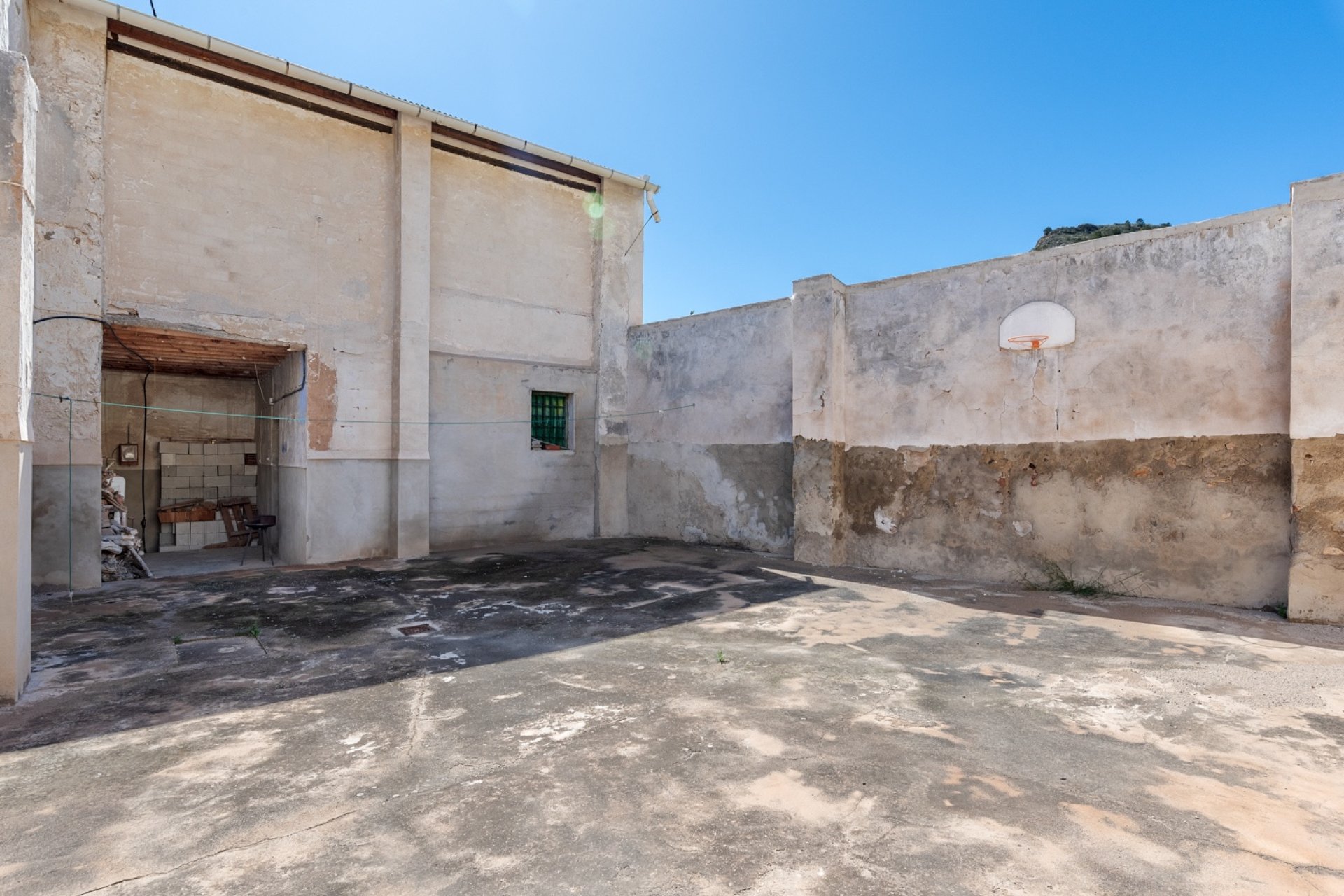 Resale - Estate / Farm / Plot - Orihuela