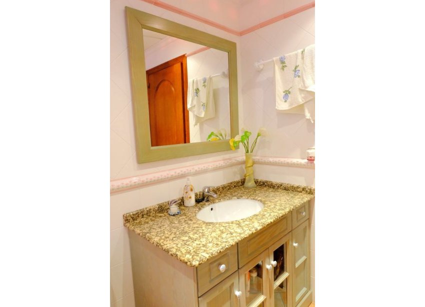 Resale - Estate / Farm / Plot - Orihuela