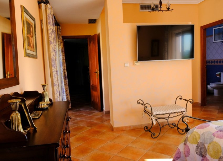 Resale - Estate / Farm / Plot - Orihuela