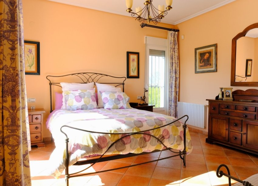 Resale - Estate / Farm / Plot - Orihuela