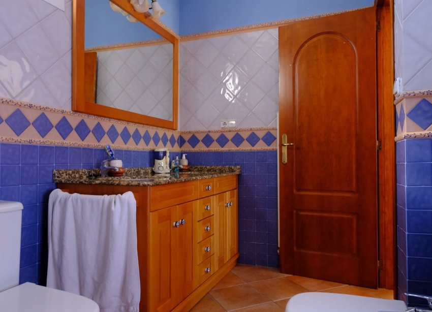 Resale - Estate / Farm / Plot - Orihuela