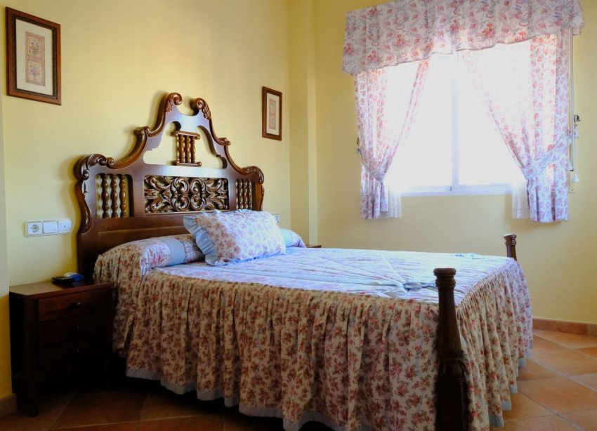 Resale - Estate / Farm / Plot - Orihuela