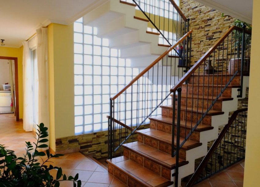 Resale - Estate / Farm / Plot - Orihuela