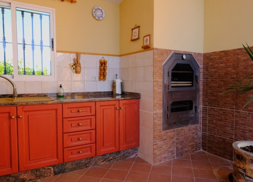 Resale - Estate / Farm / Plot - Orihuela