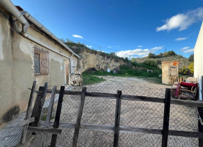 Resale - Estate / Farm / Plot - Rojales - Centro