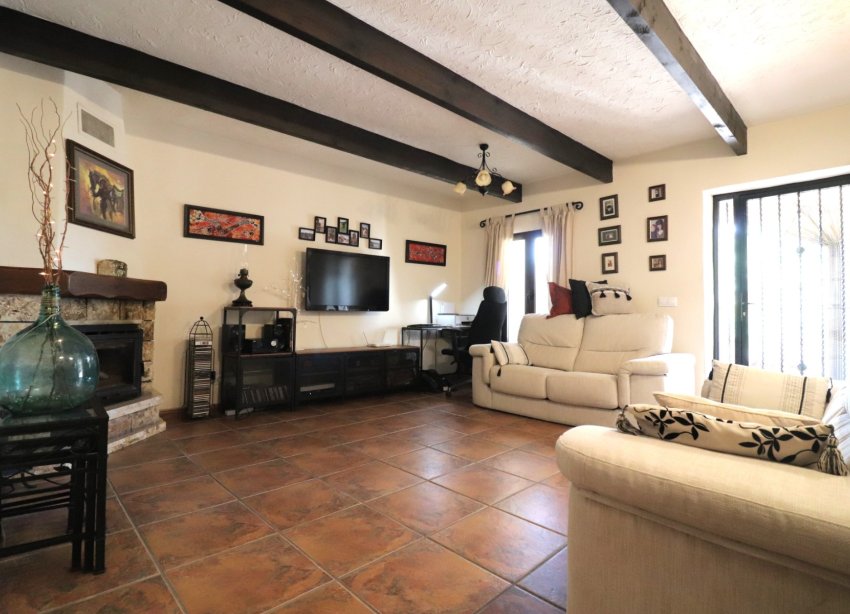 Resale - Farm Estate / Country Property - Albatera - Albatera - Country