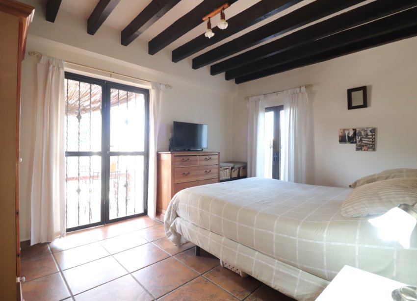 Resale - Farm Estate / Country Property - Albatera - Albatera - Country