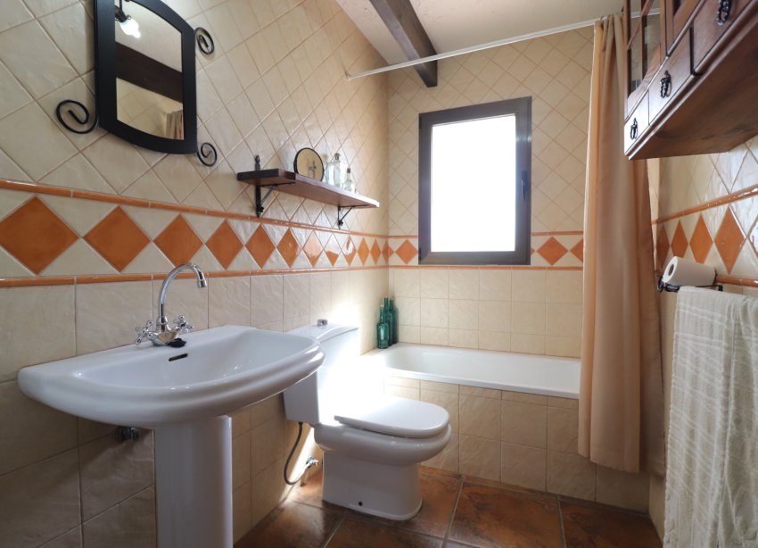 Resale - Farm Estate / Country Property - Albatera - Albatera - Country