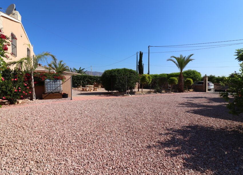Resale - Farm Estate / Country Property - Albatera - Albatera - Country