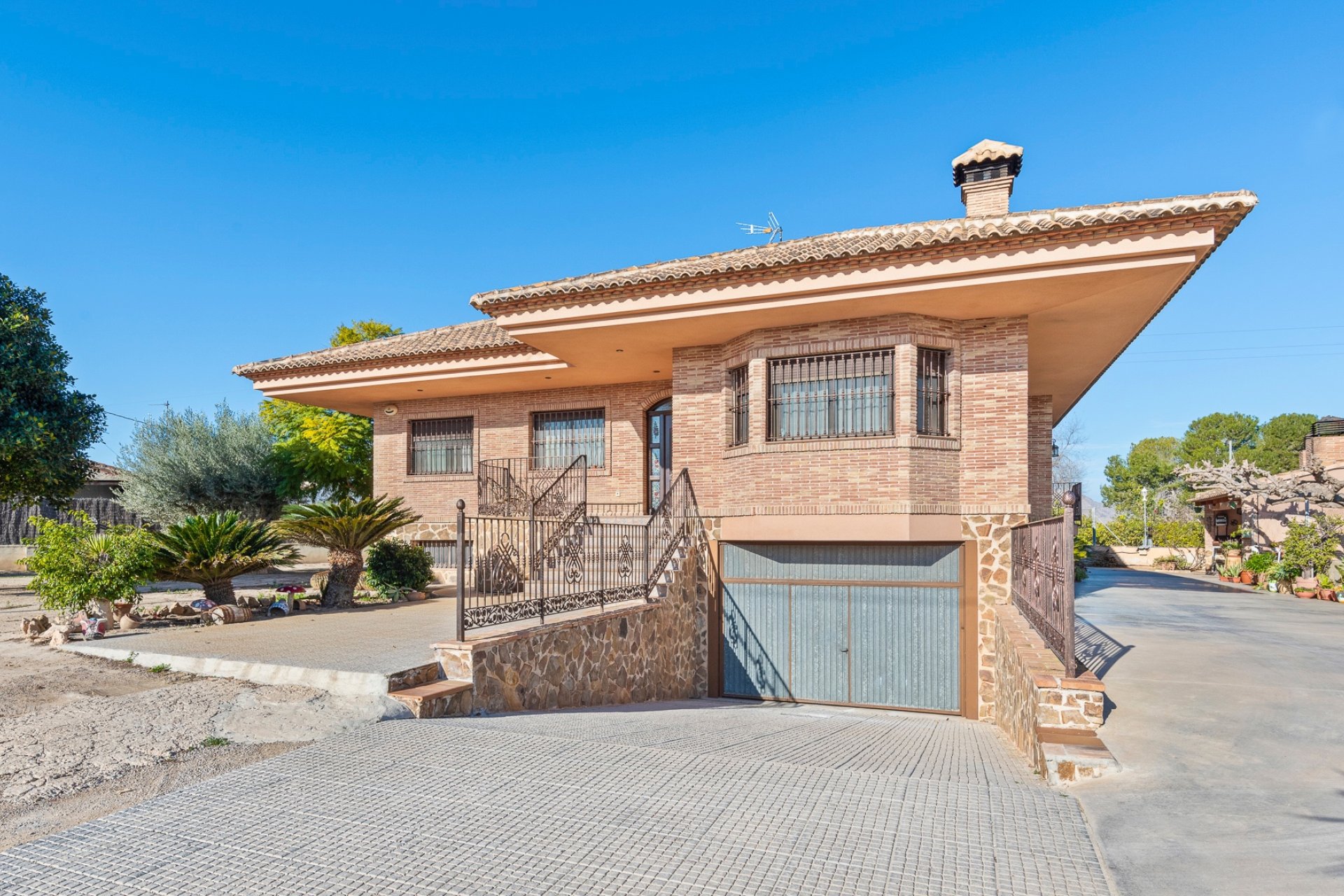 Resale - Farm Estate / Country Property - Beniel - Carretera de Beniel