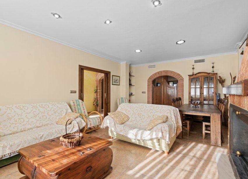 Resale - Farm Estate / Country Property - Beniel - Carretera de Beniel