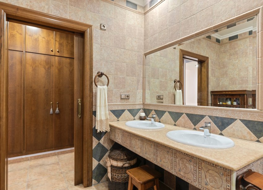 Resale - Farm Estate / Country Property - Beniel - Carretera de Beniel