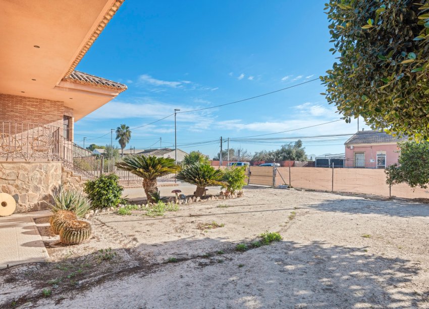 Resale - Farm Estate / Country Property - Beniel - Carretera de Beniel