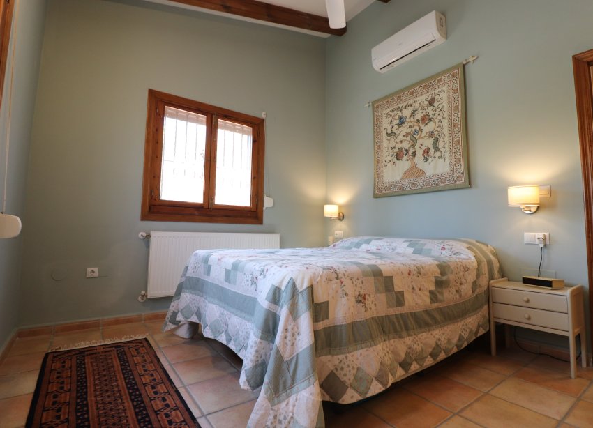 Resale - Farm Estate / Country Property - Catral - Catral - Country