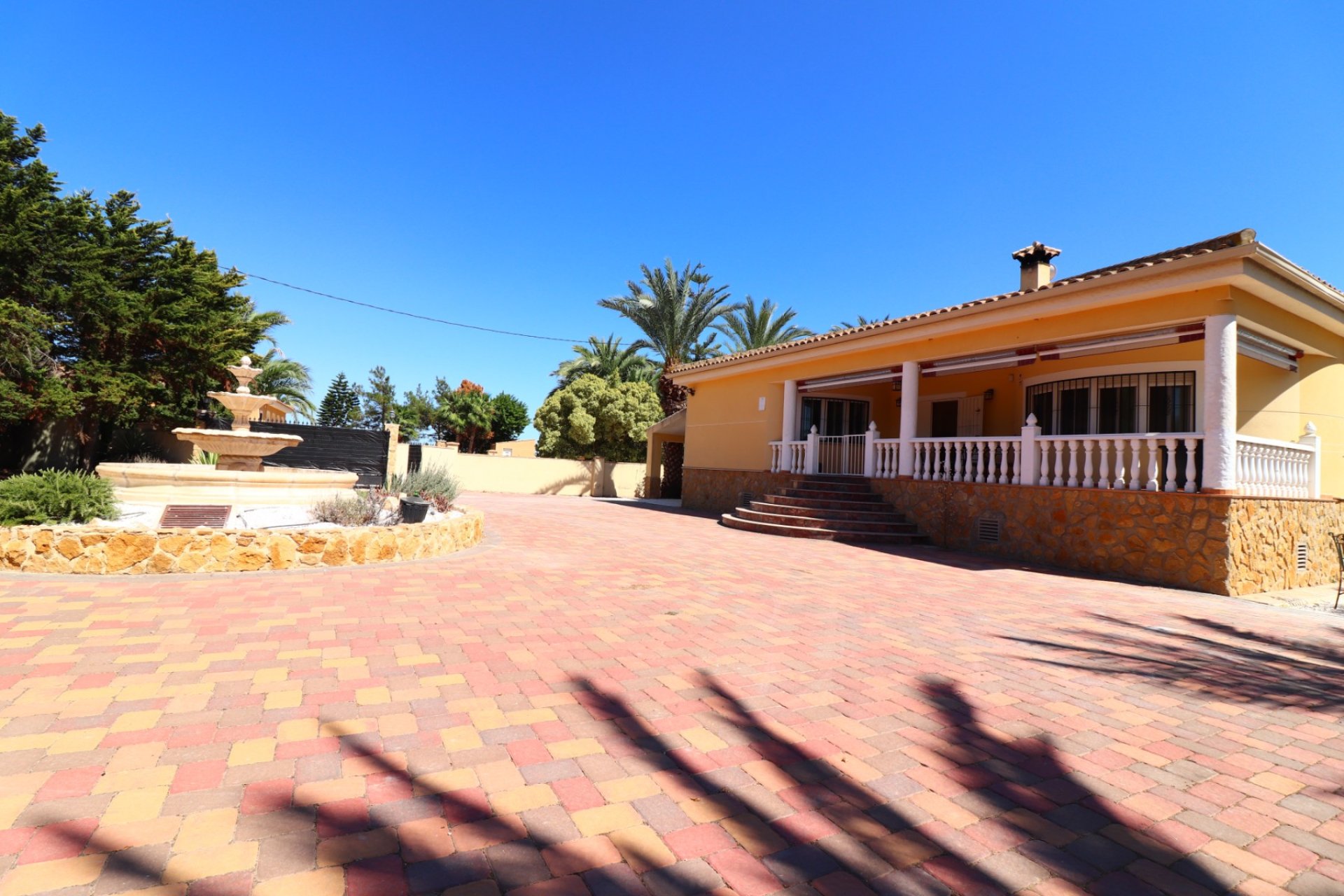 Resale - Farm Estate / Country Property - Catral - Catral - Country