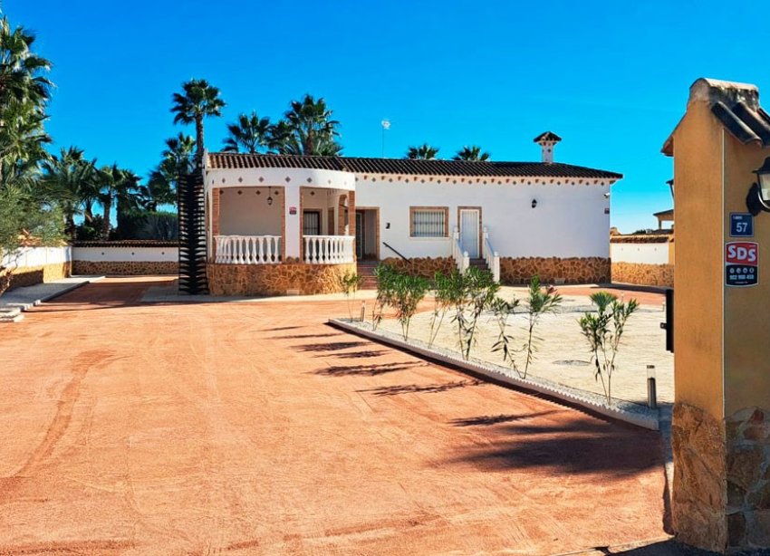 Resale - Farm Estate / Country Property - Catral - Catral - Country