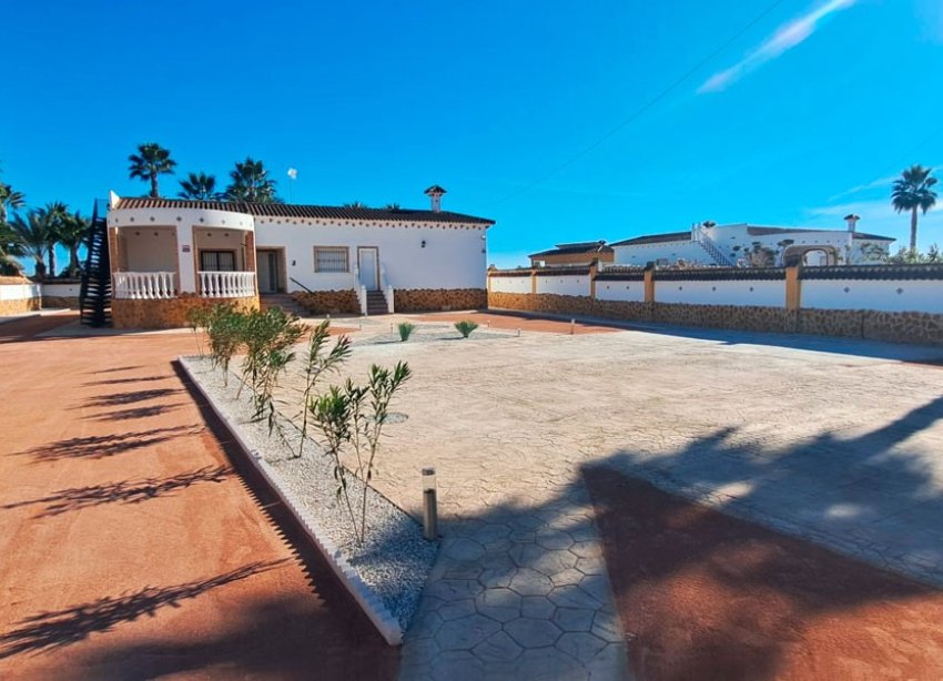 Resale - Farm Estate / Country Property - Catral - Catral - Country