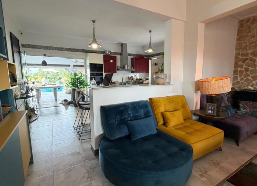 Resale - Farm Estate / Country Property - Catral - Comunidad valenciana