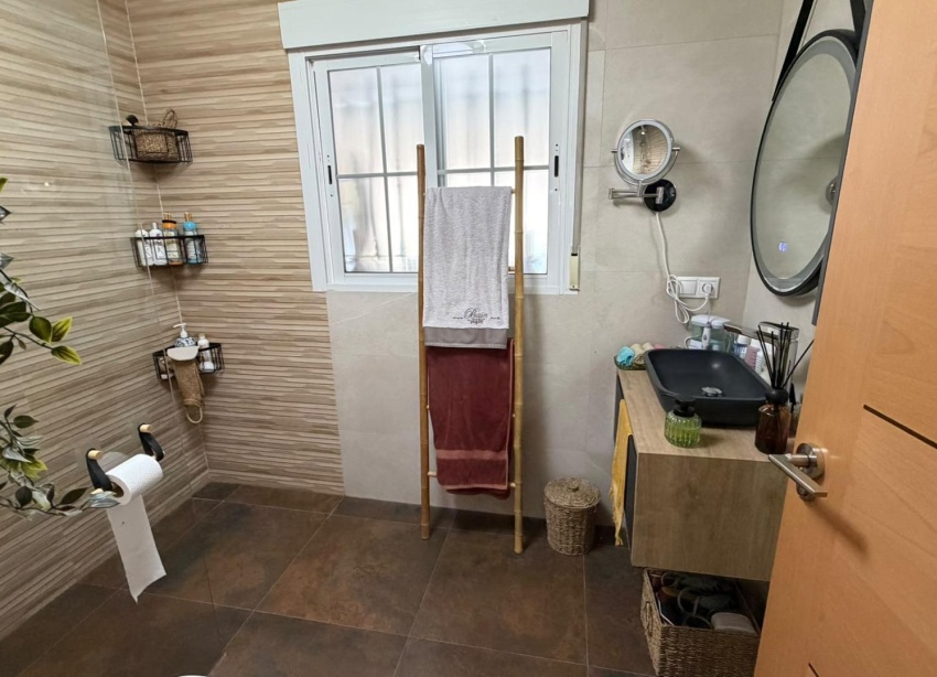 Resale - Farm Estate / Country Property - Catral - Comunidad valenciana