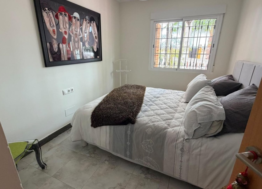 Resale - Farm Estate / Country Property - Catral - Comunidad valenciana
