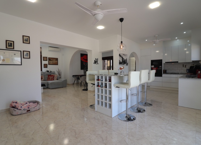 Resale - Farm Estate / Country Property - Daya Vieja - Daya Vieja - Country
