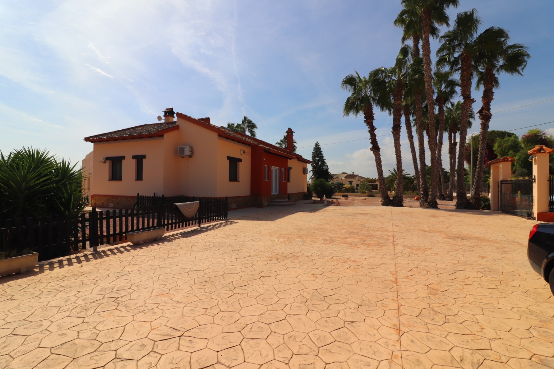 Resale - Farm Estate / Country Property - Daya Vieja - Daya Vieja - Country