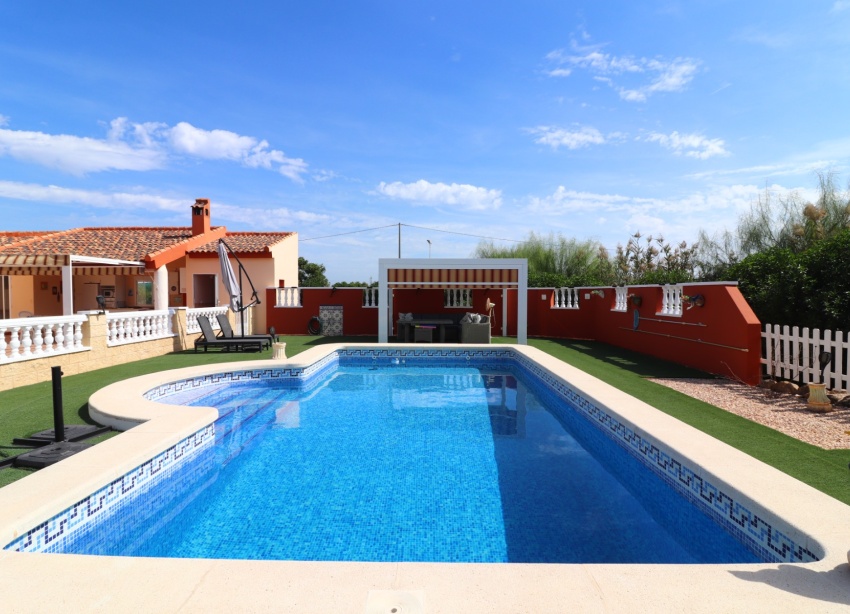 Resale - Farm Estate / Country Property - Daya Vieja - Daya Vieja - Country