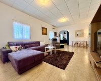 Resale - Farm Estate / Country Property - Dolores