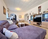 Resale - Farm Estate / Country Property - Dolores
