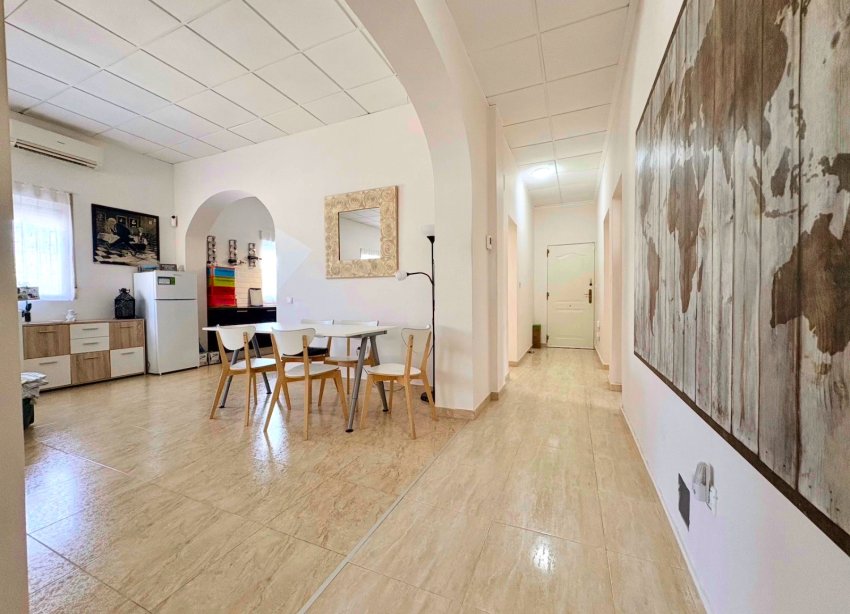 Resale - Farm Estate / Country Property - Dolores