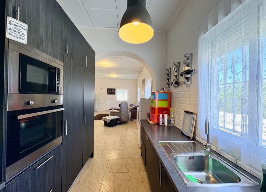 Resale - Farm Estate / Country Property - Dolores