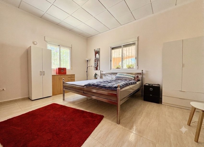 Resale - Farm Estate / Country Property - Dolores