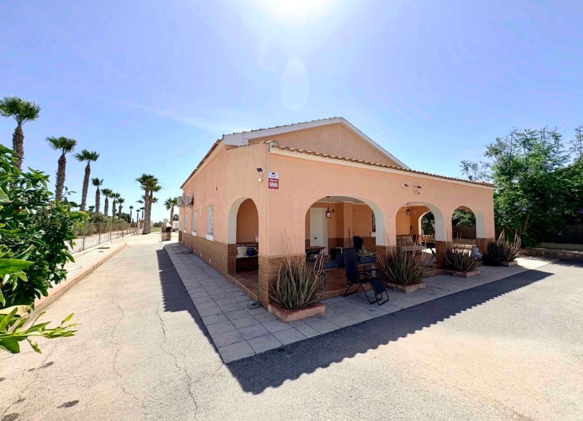 Resale - Farm Estate / Country Property - Dolores