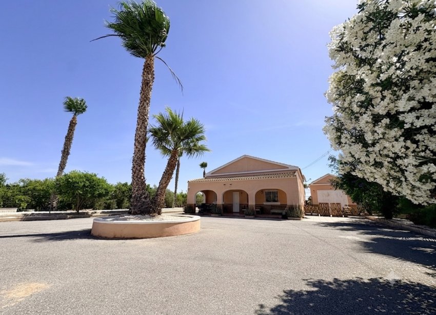 Resale - Farm Estate / Country Property - Dolores