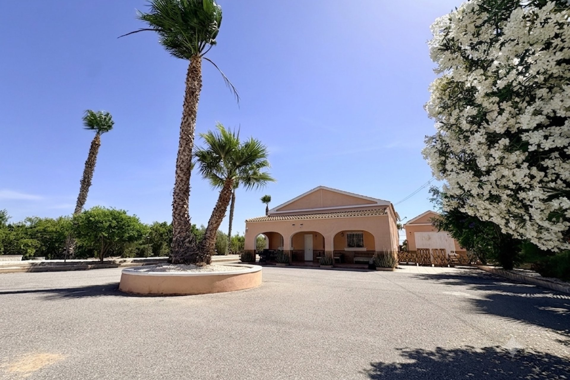 Resale - Farm Estate / Country Property - Dolores