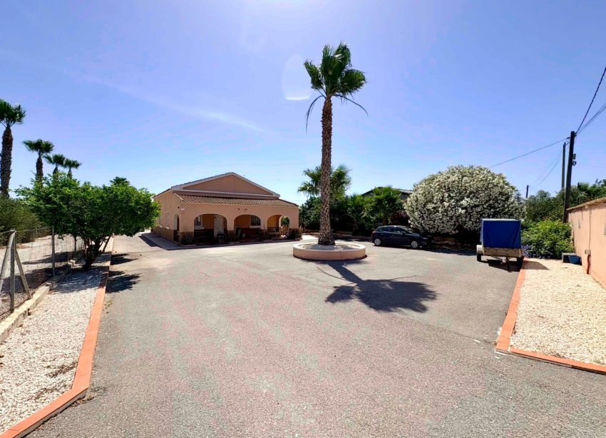 Resale - Farm Estate / Country Property - Dolores