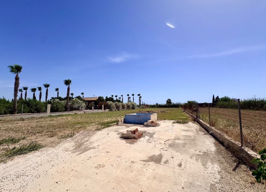 Resale - Farm Estate / Country Property - Dolores