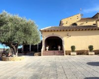 Resale - Farm Estate / Country Property - Orihuela