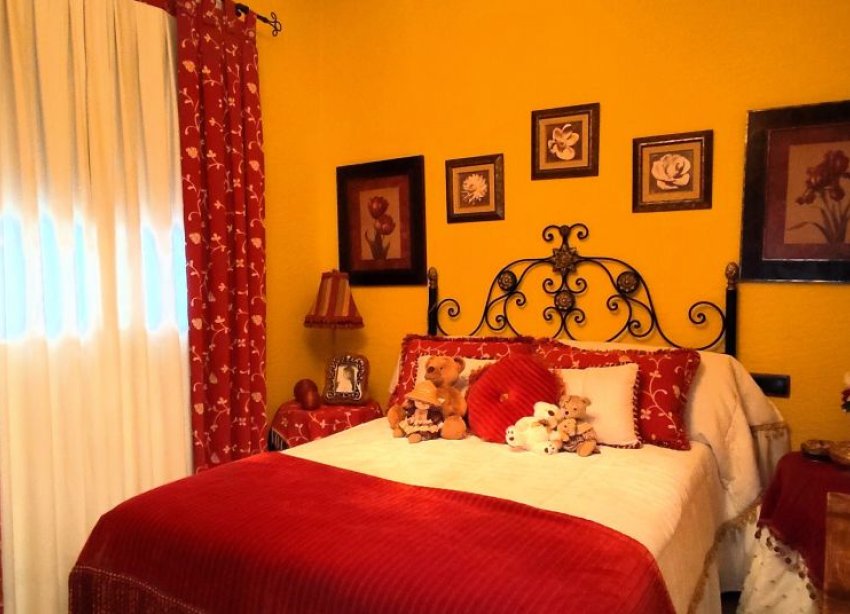 Resale - Farm Estate / Country Property - Orihuela