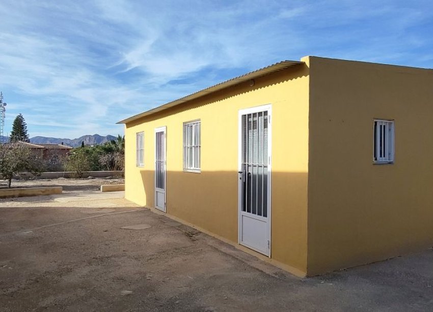 Resale - Farm Estate / Country Property - Orihuela