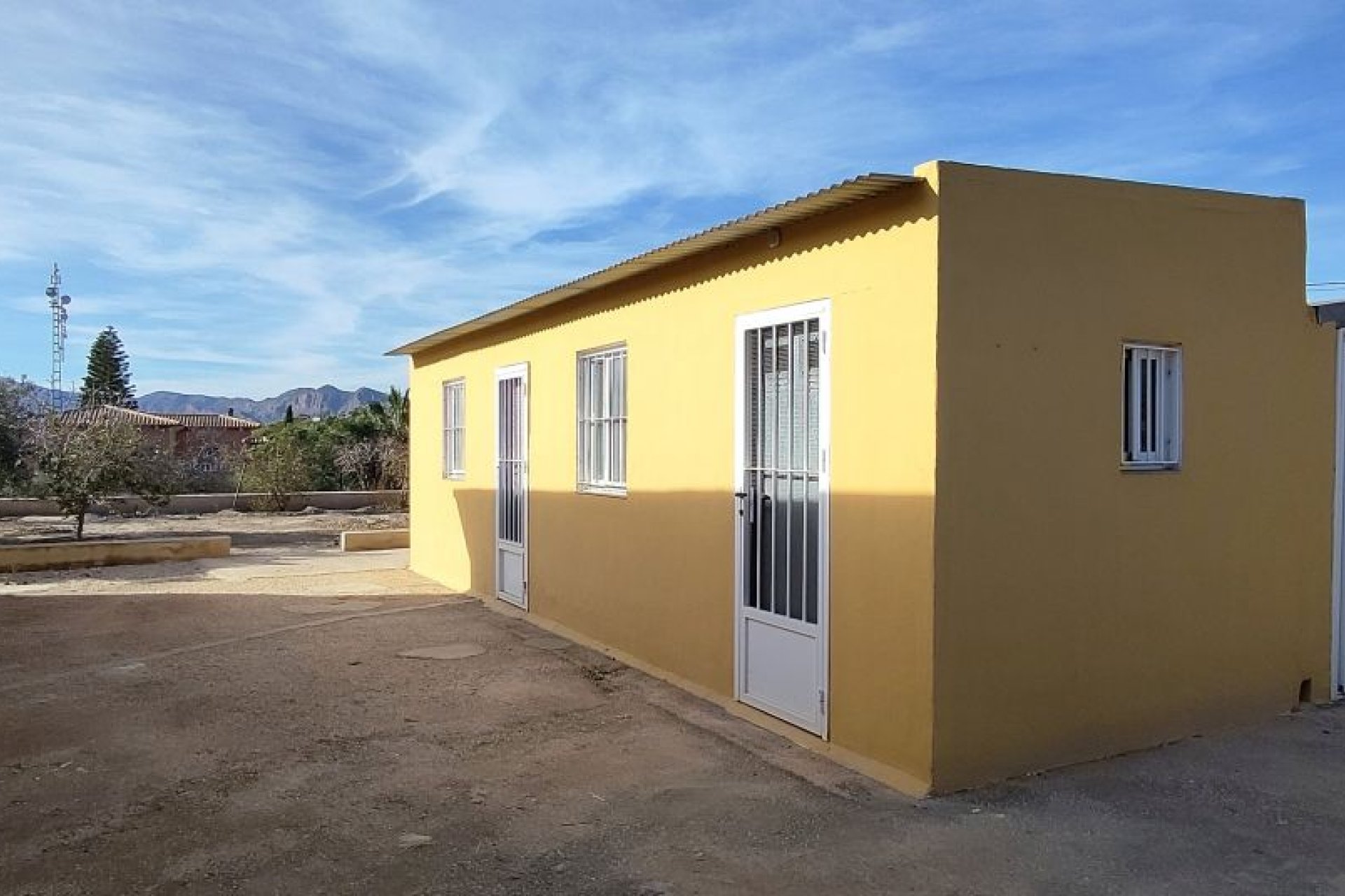 Resale - Farm Estate / Country Property - Orihuela
