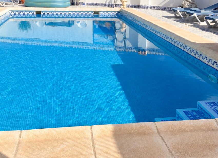 Resale - Farm Estate / Country Property - Orihuela