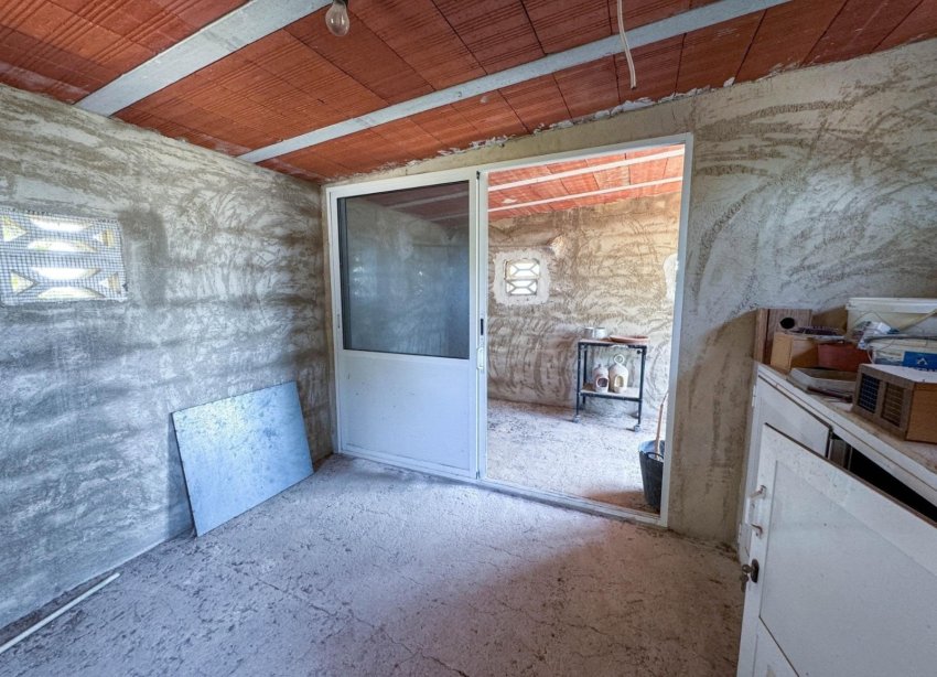 Resale - Farm Estate / Country Property - Orihuela